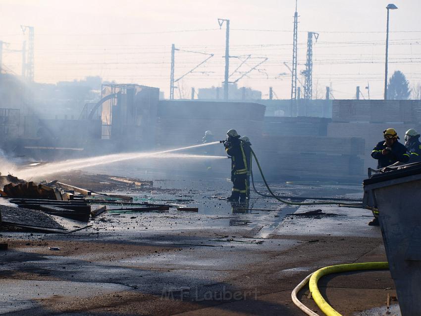 Grossbrand Holzlager Siegburg Industriestr P322.JPG